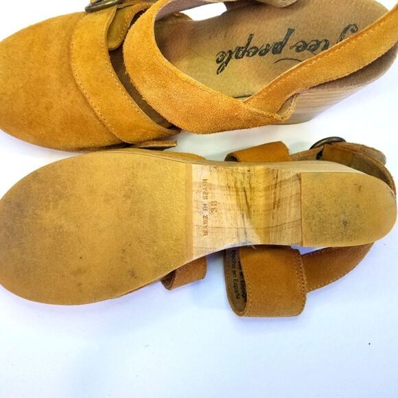 Free People Suede Park Circle Platform Buckle Round Toe Chunky Wood Clogs in Tan - Picture 6 of 16